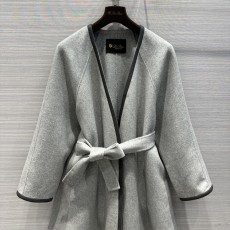 로로피아나 코트