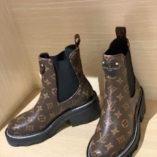 루이비통 부츠