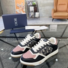 디올 스니커즈
