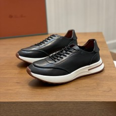 로로피아나 스니커즈