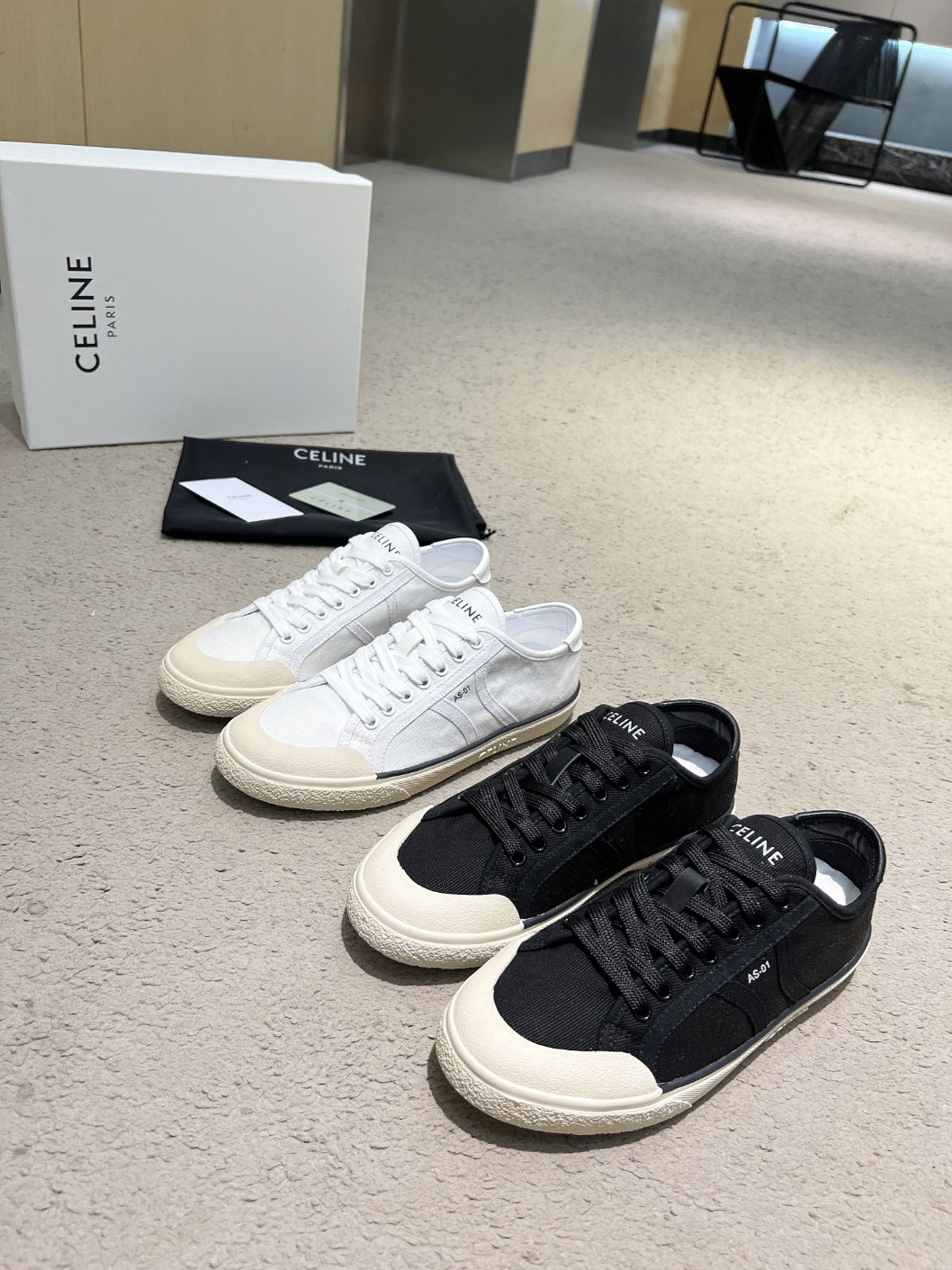 셀린느 스니커즈