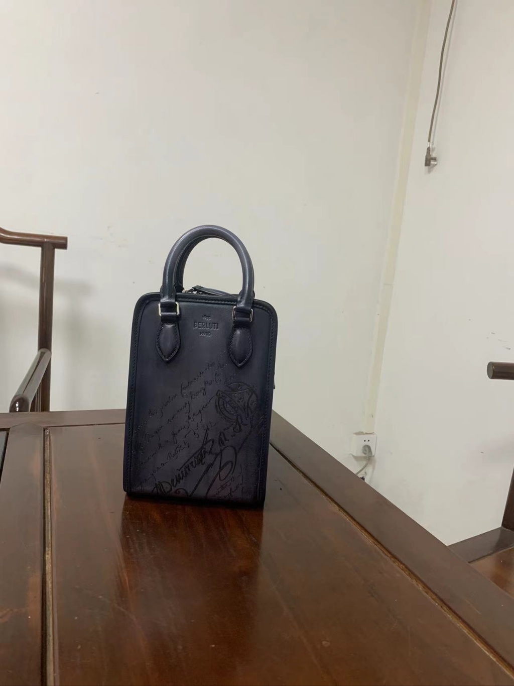 벨루티 프리미어주르걸리버스크리토메신저백