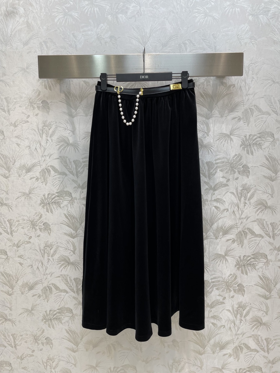 디올 치마