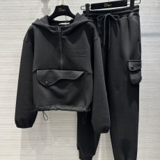 디올 트레이닝복