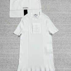 샤넬 반팔니트