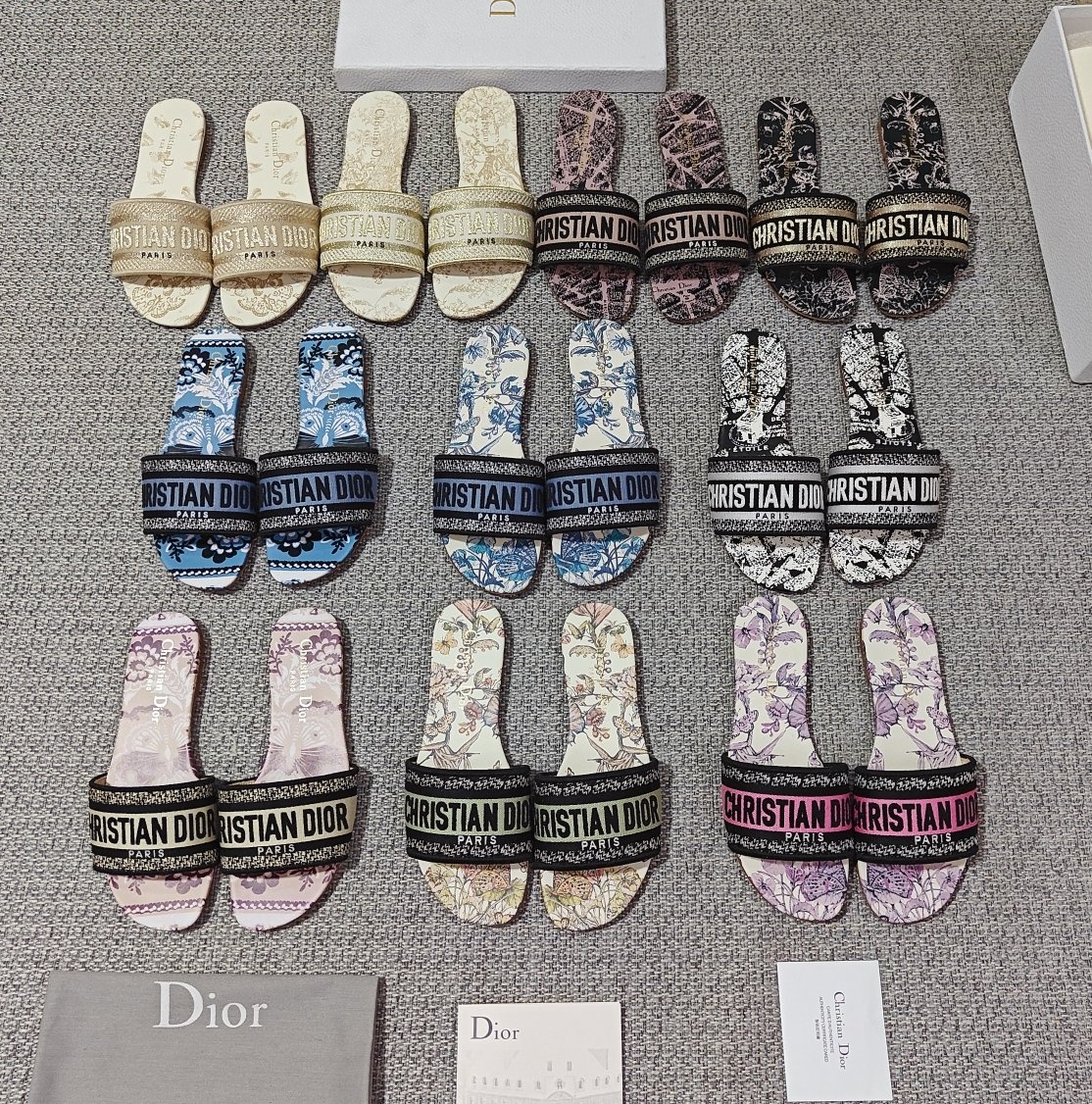 디올 슬리퍼