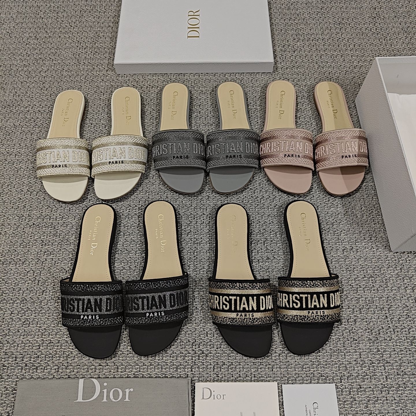 디올 슬리퍼