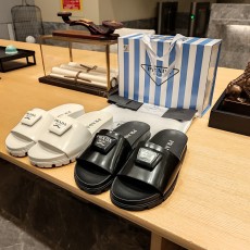 프라다 슬리퍼