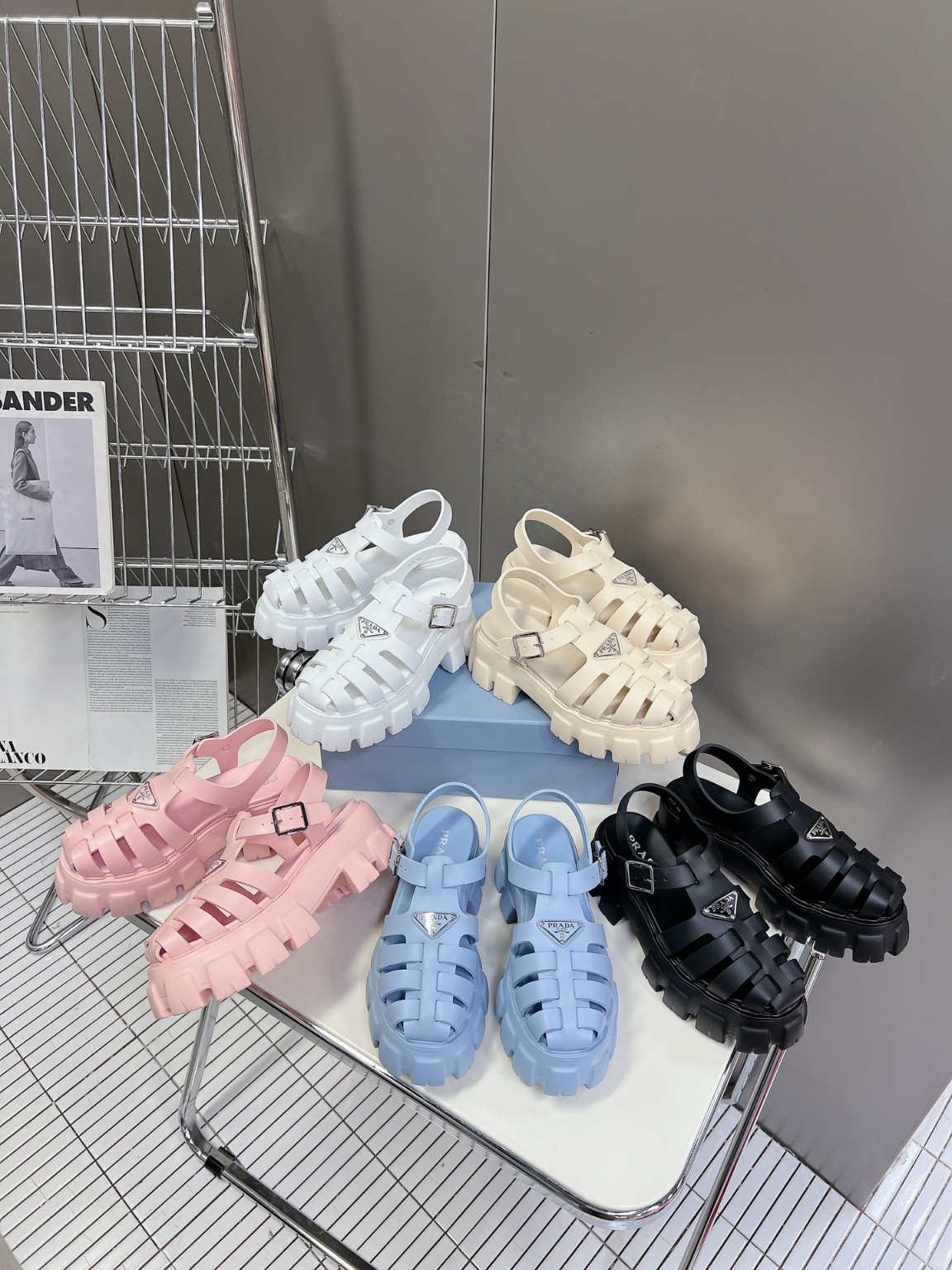 프라다 샌들