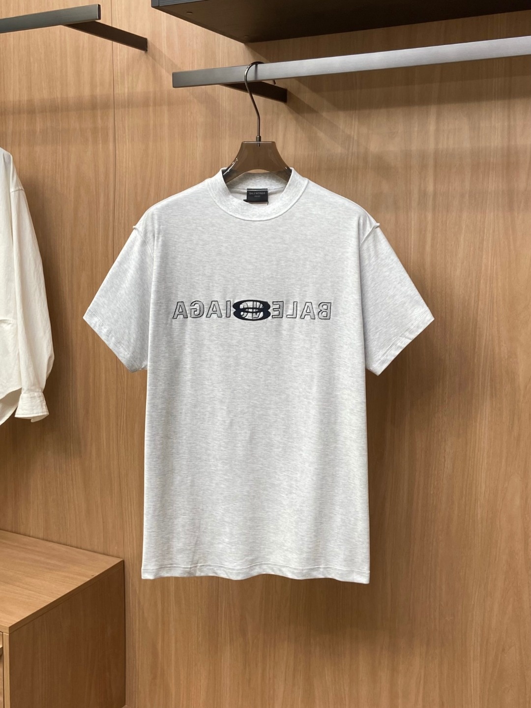 발렌시아가 반팔티