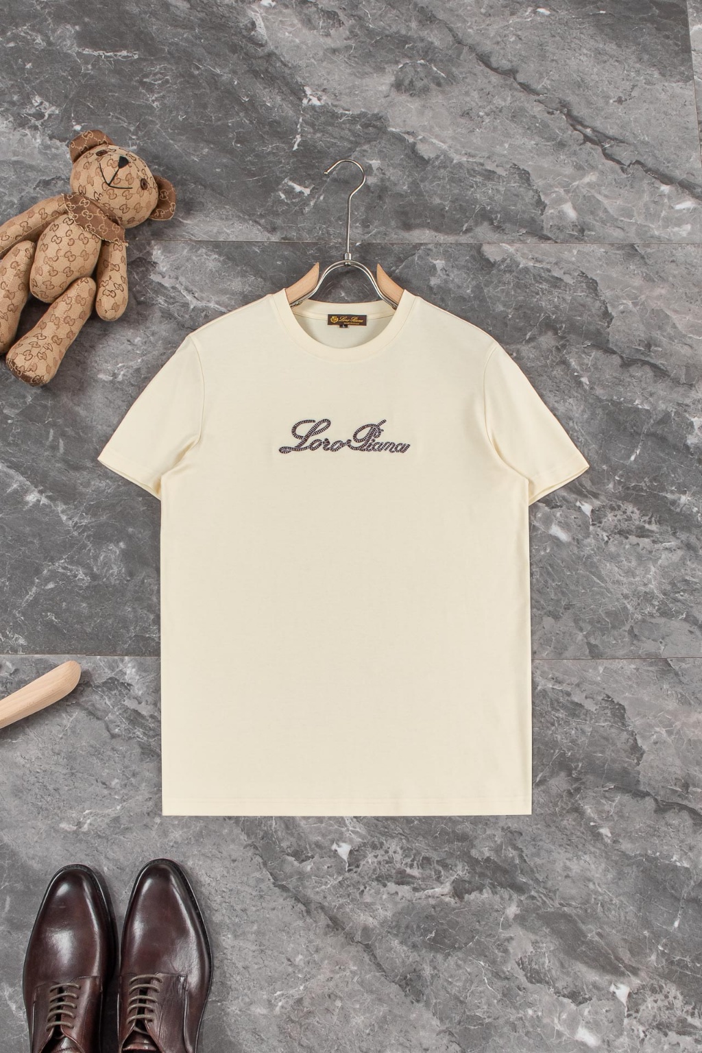 로로피아나 반팔티