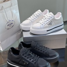프라다 스니커즈