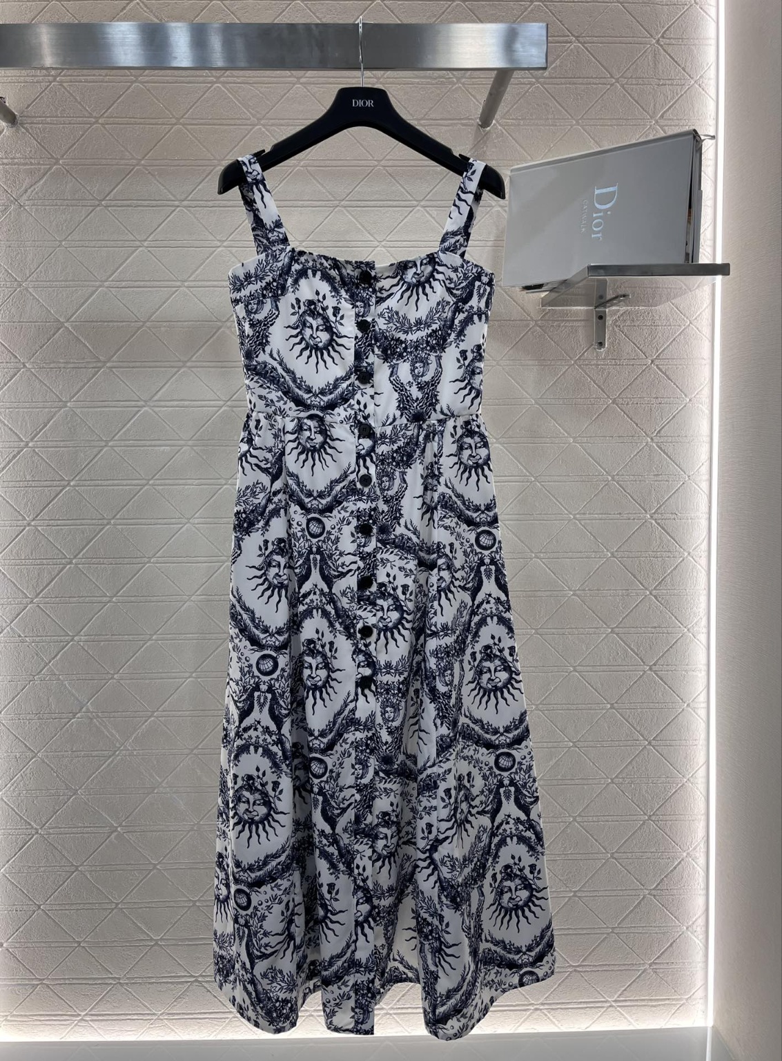 디올 원피스