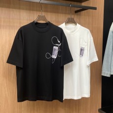 오프화이트 반팔티