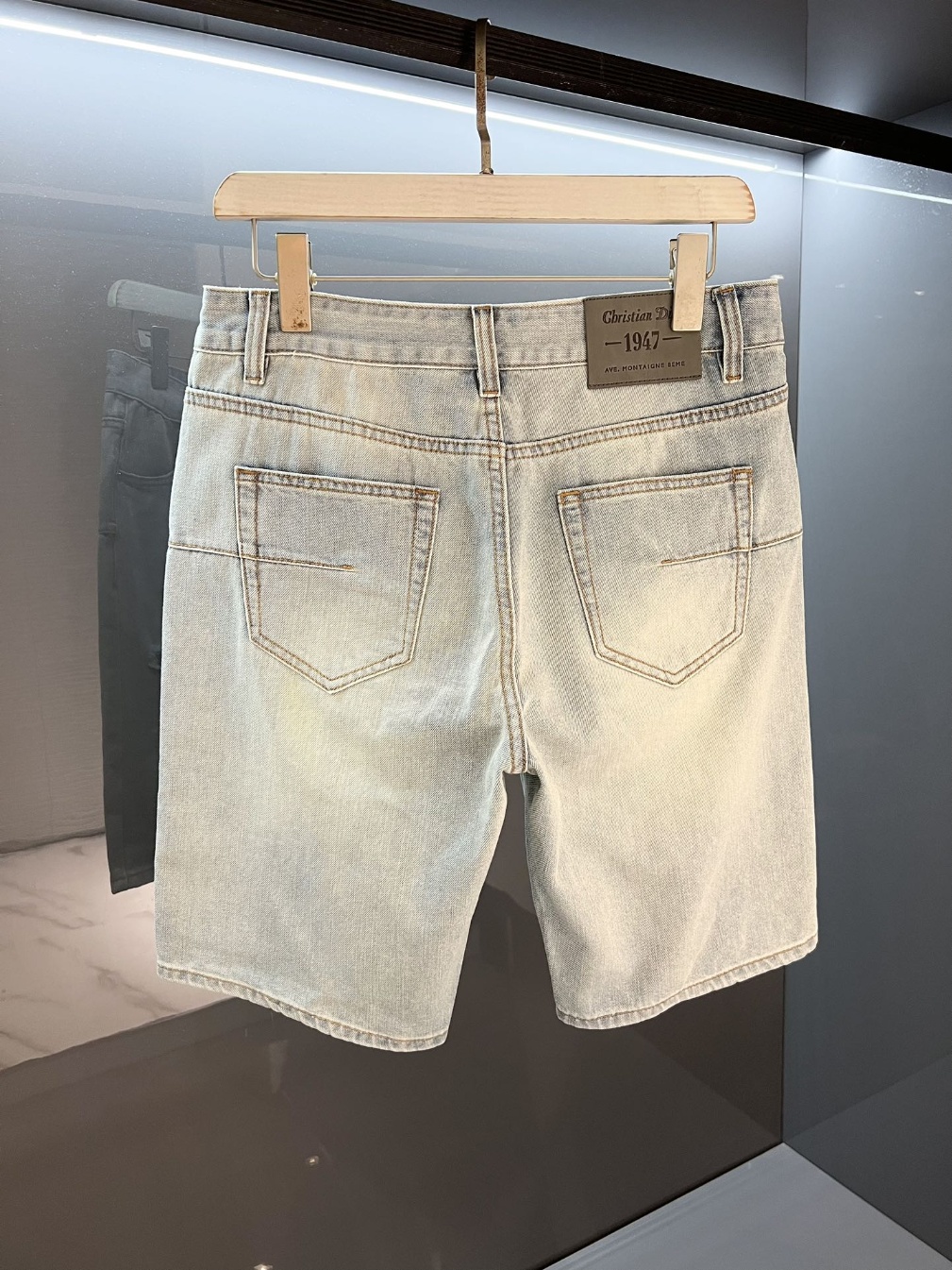 디올 반바지