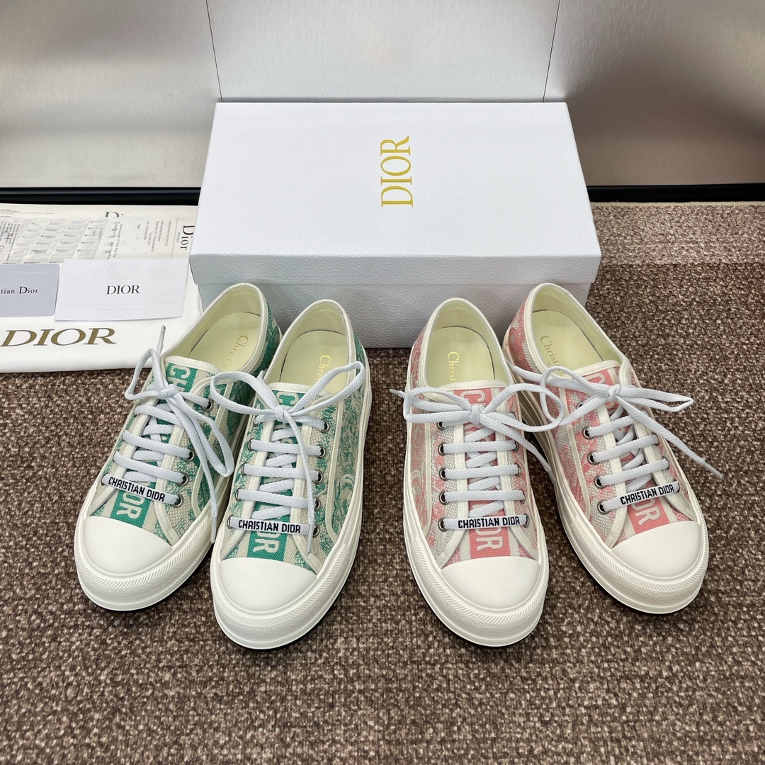 디올 스니커즈