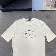 프라다 반팔티