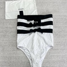 샤넬 수영복