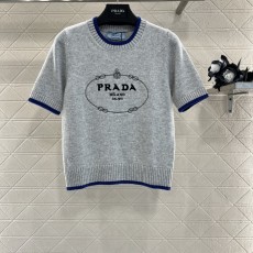 프라다 반팔니트