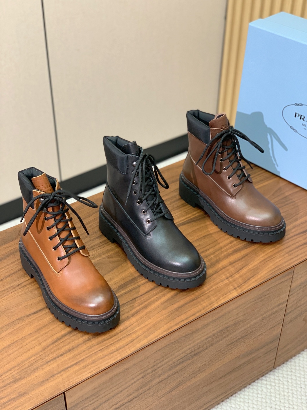 프라다 부츠