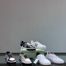 오프화이트 스니커즈