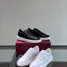 발리 스니커즈
