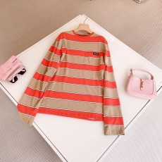 미우미우 티셔츠