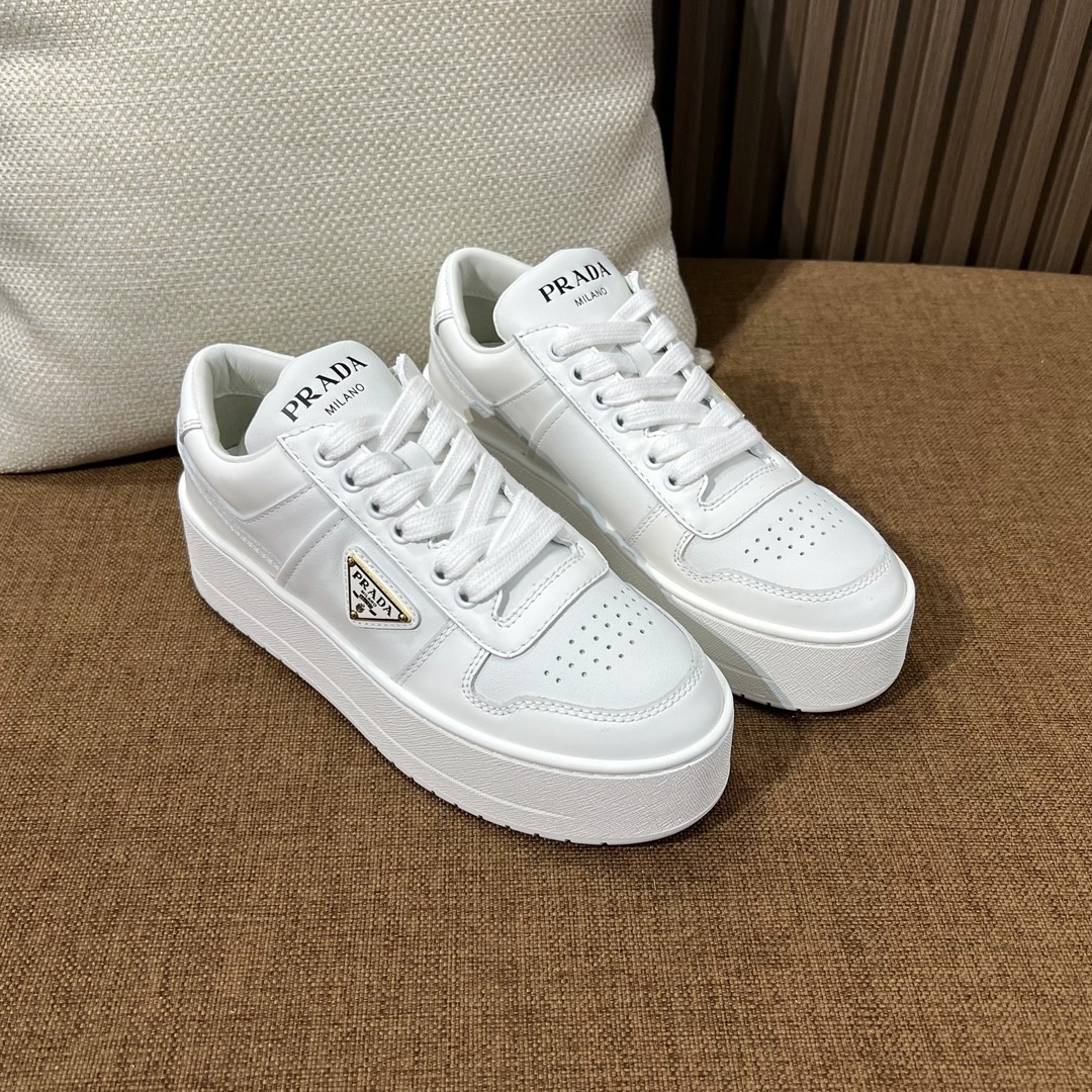 프라다 스니커즈