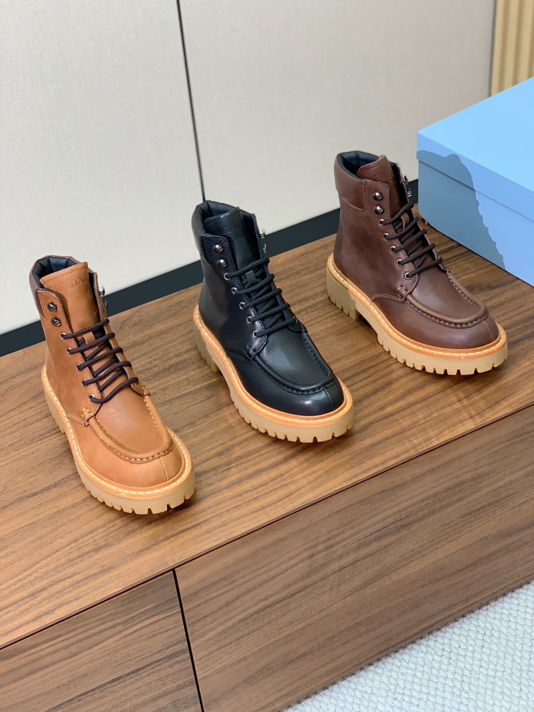 프라다 부츠
