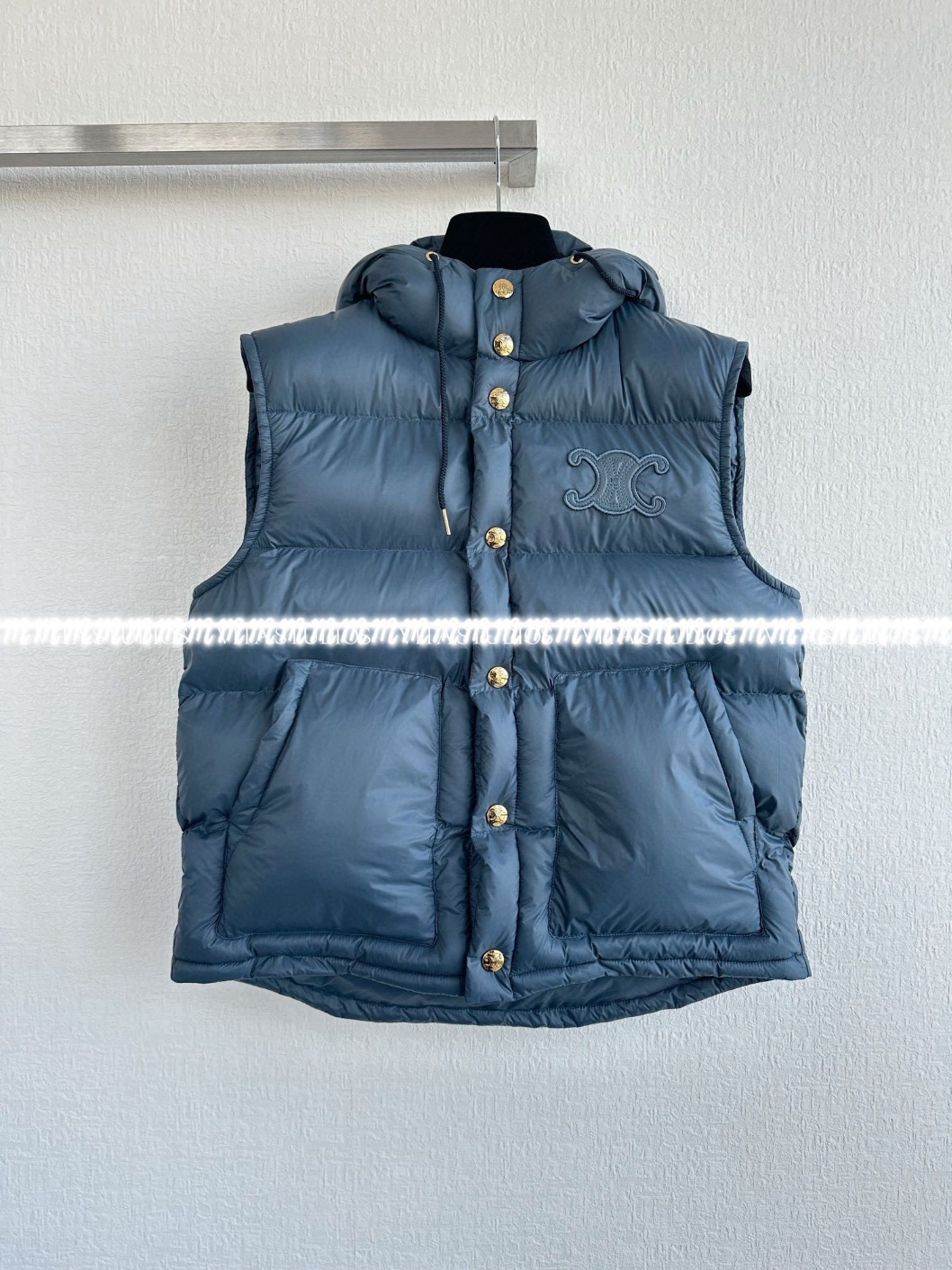 셀린느 패딩조끼