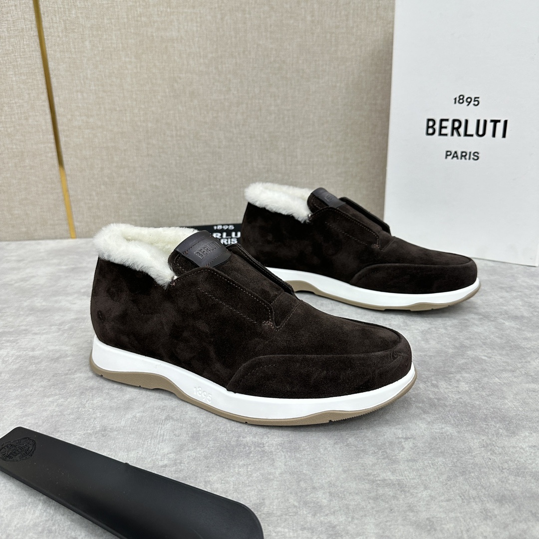 벨루티 스니커즈