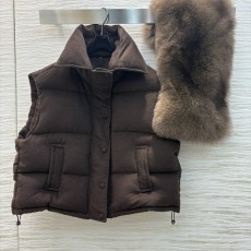 로로피아나 패딩조끼