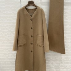 로로피아나 코트