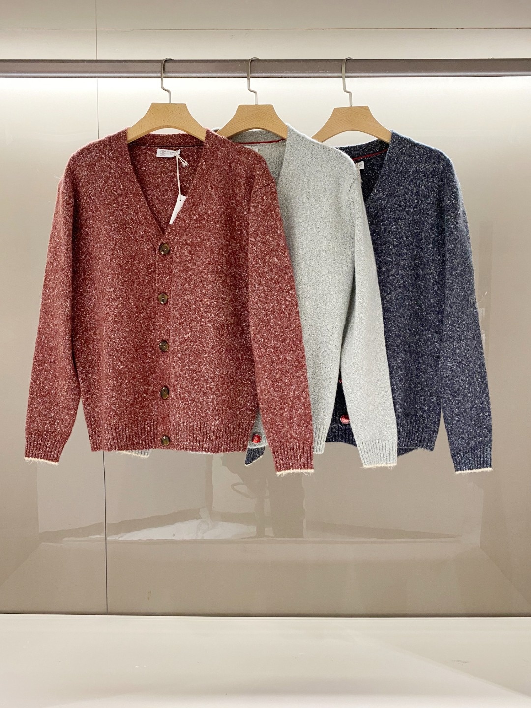 브루넬로쿠치넬리 가디건