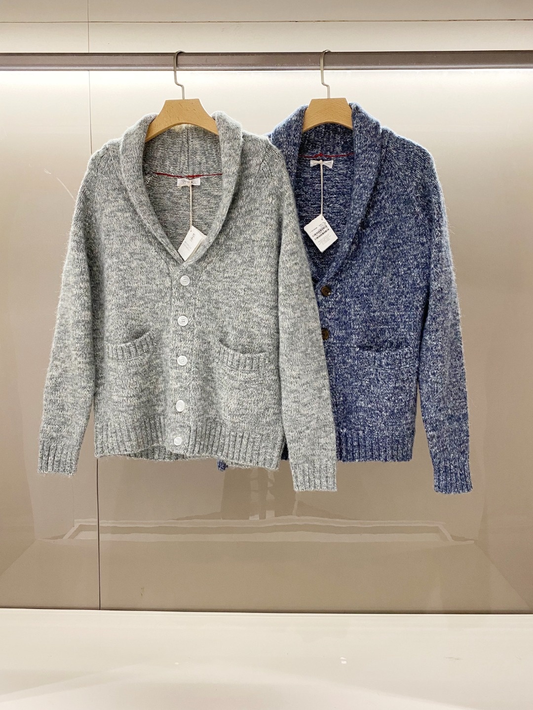 브루넬로쿠치넬리 가디건