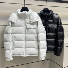 프라다 패딩