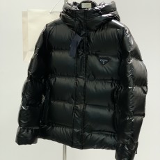 프라다 패딩
