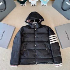 톰브라운 패딩조끼