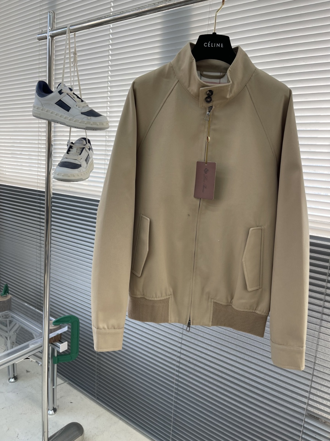 로로피아나 자켓