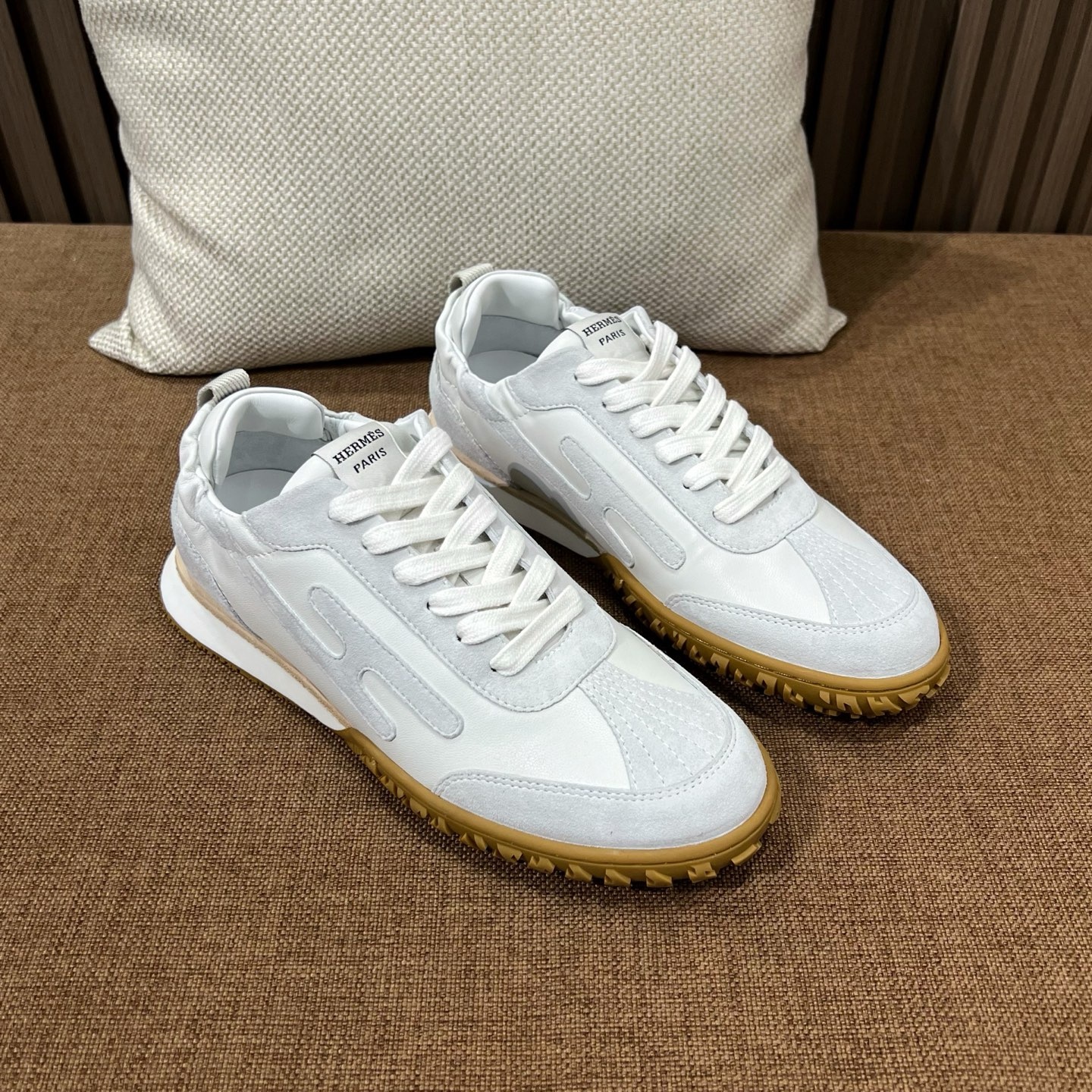 에르메스 스니커즈