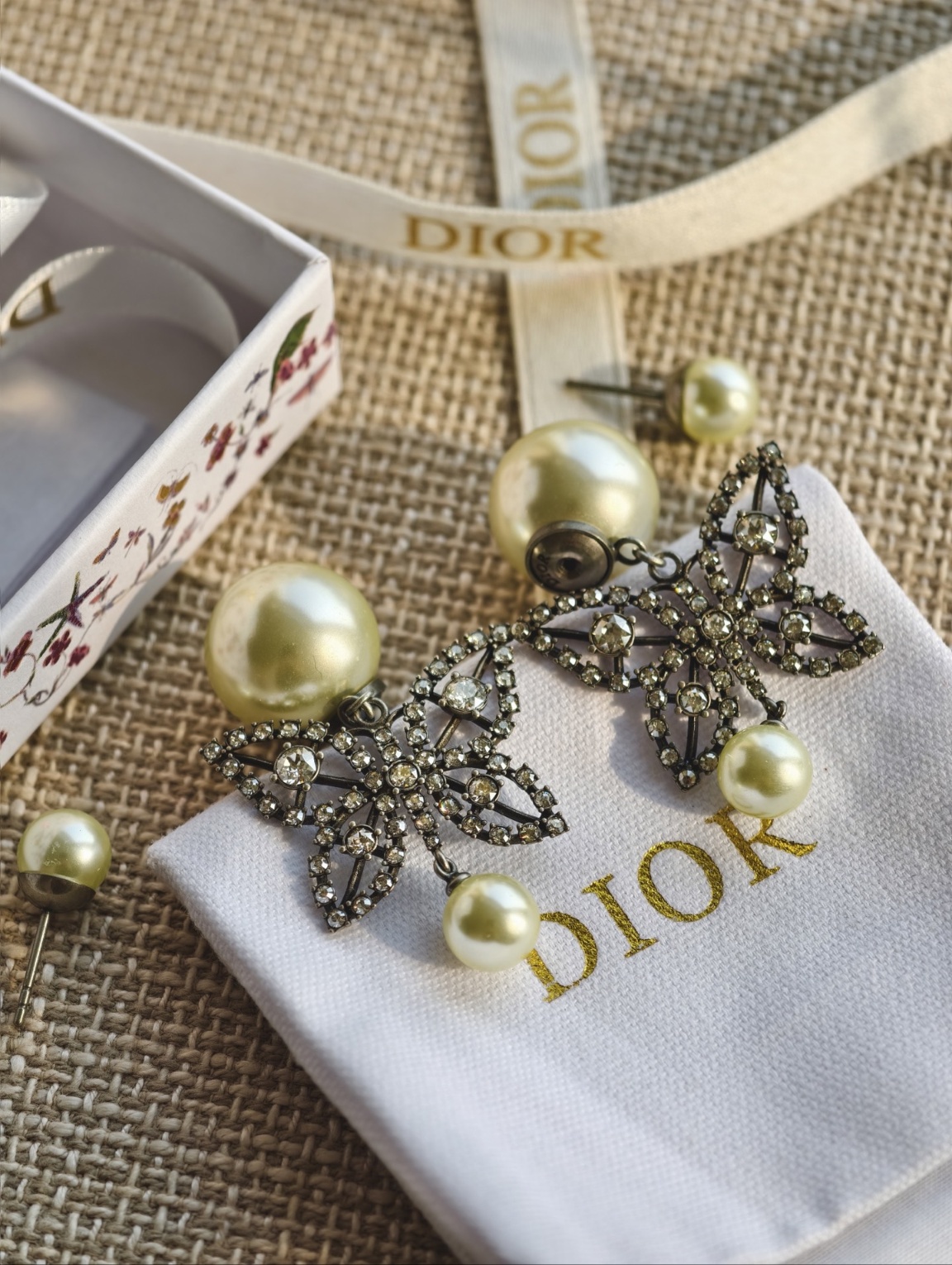 디올 귀걸이