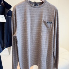미우미우 티셔츠