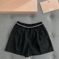 미우미우 반바지