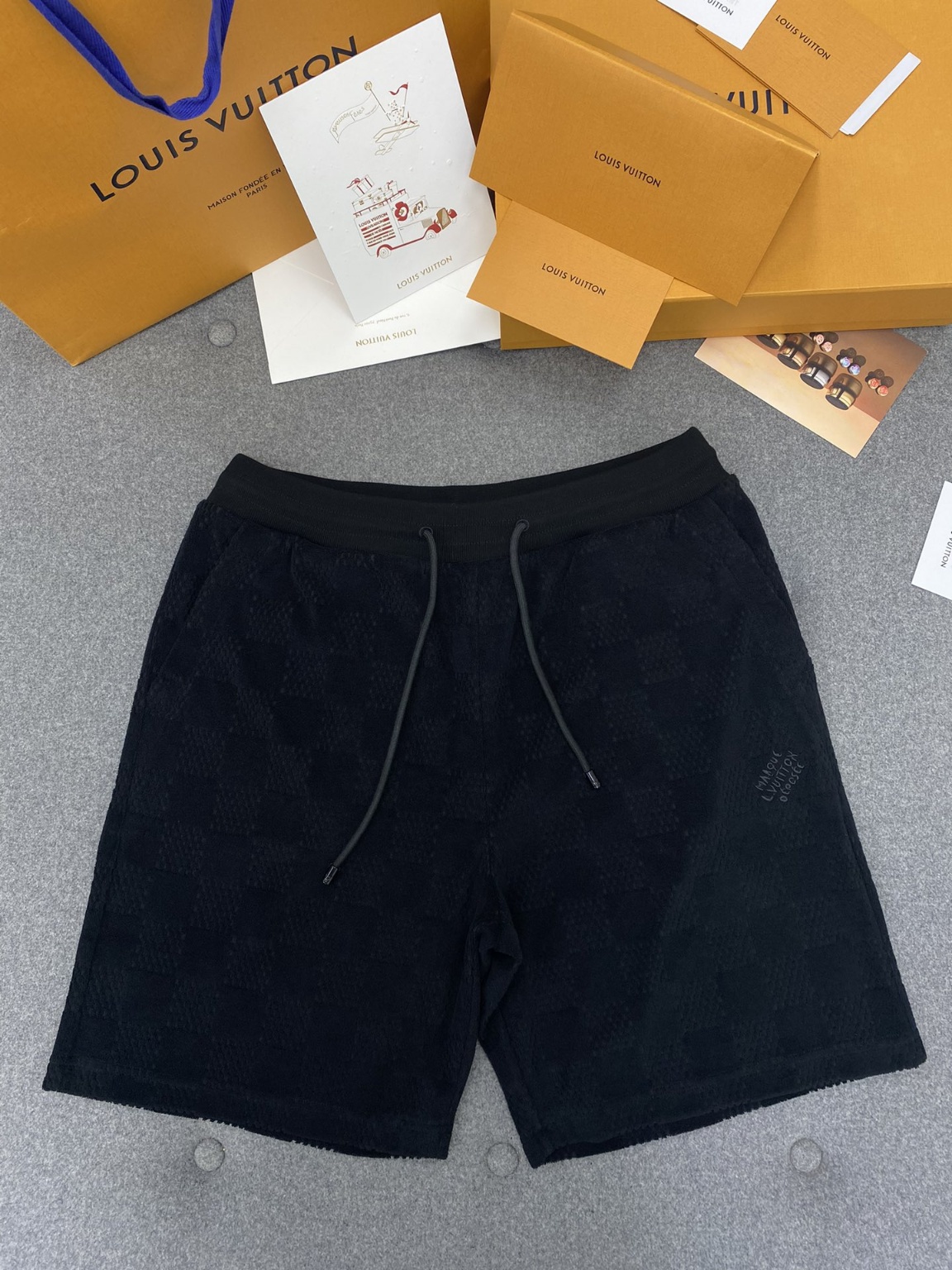 루이비통 반바지