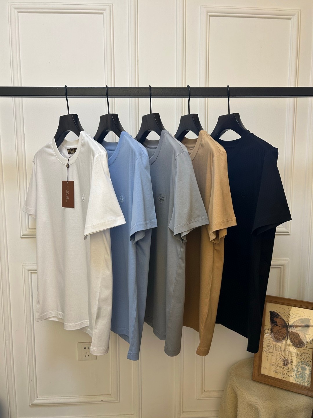 로로피아나 반팔티