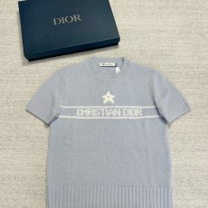 디올 반팔니트