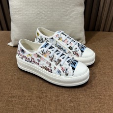 디올 스니커즈
