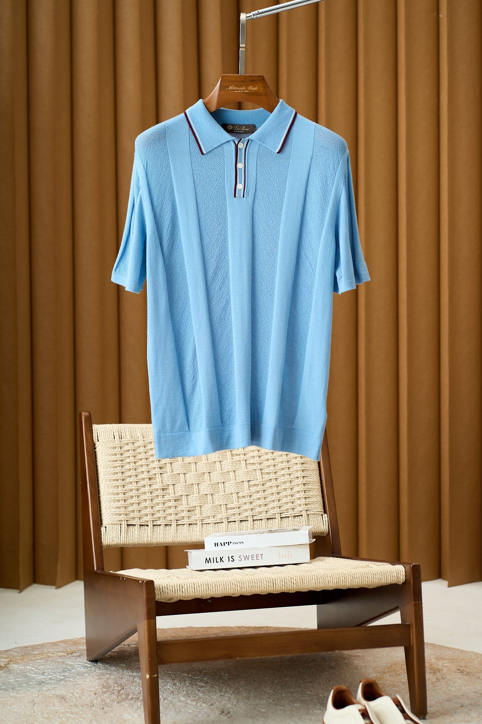 로로피아나 반팔니트