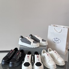 프라다 스니커즈