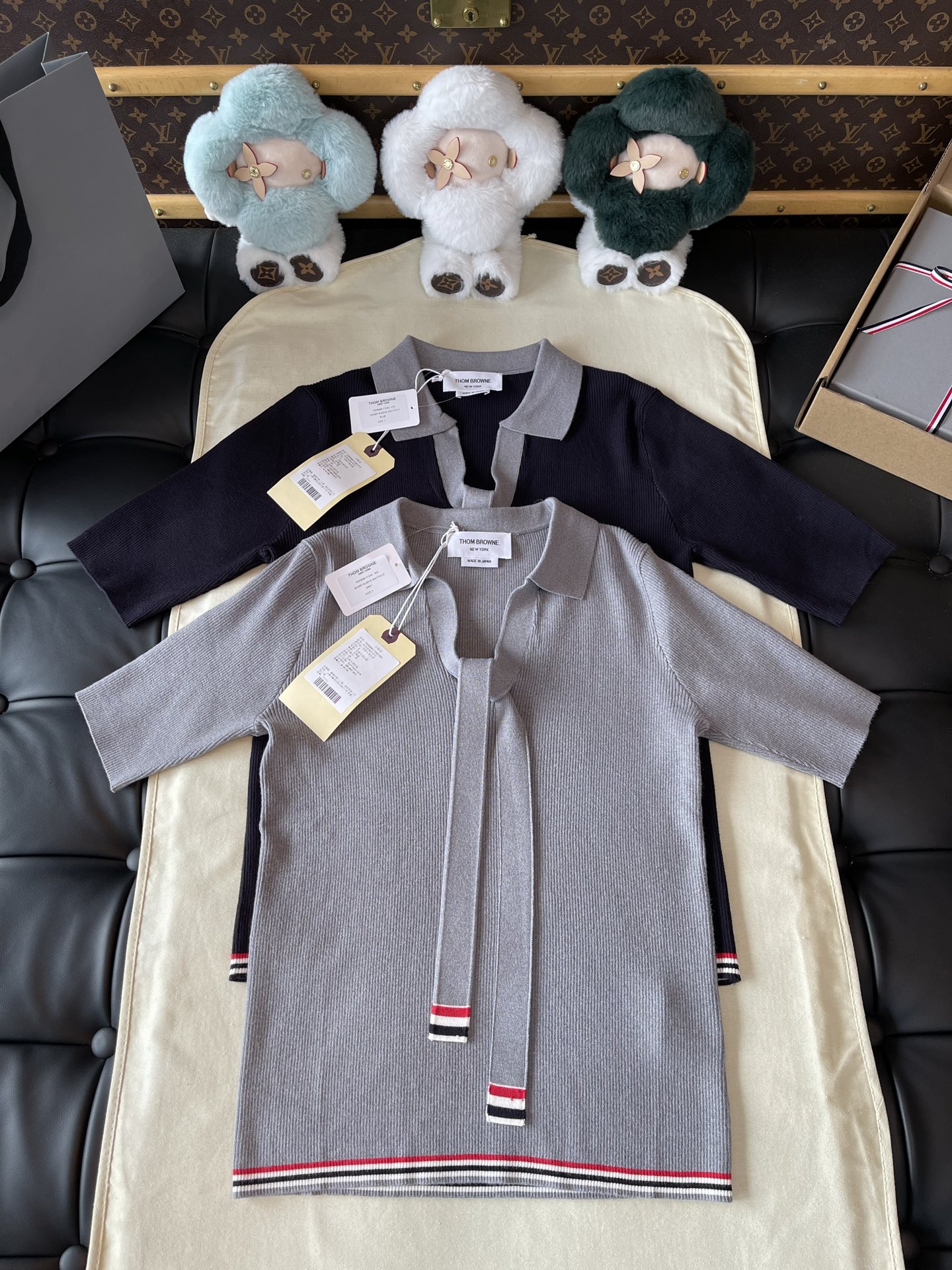 톰브라운 반팔니트